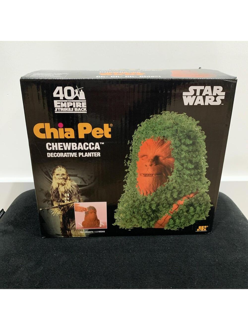 Chia CP430-01 Pet Star Wars Chewbacca with Seed Pack Decorative Planter, NIB